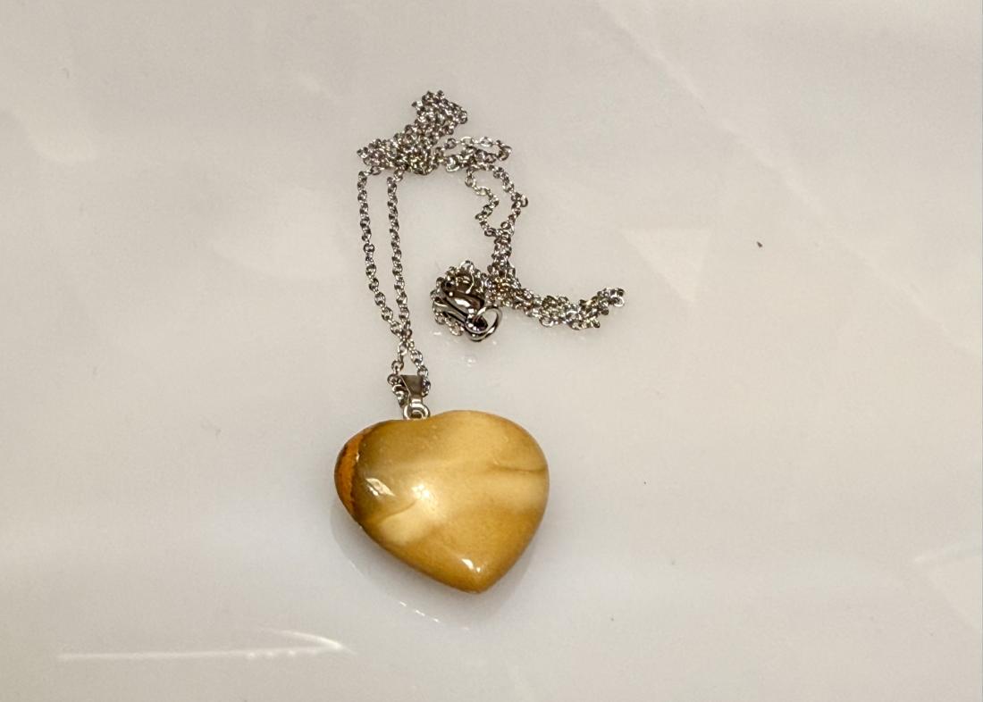 Collier “Cœur Lumière' Jaspe mokaïte